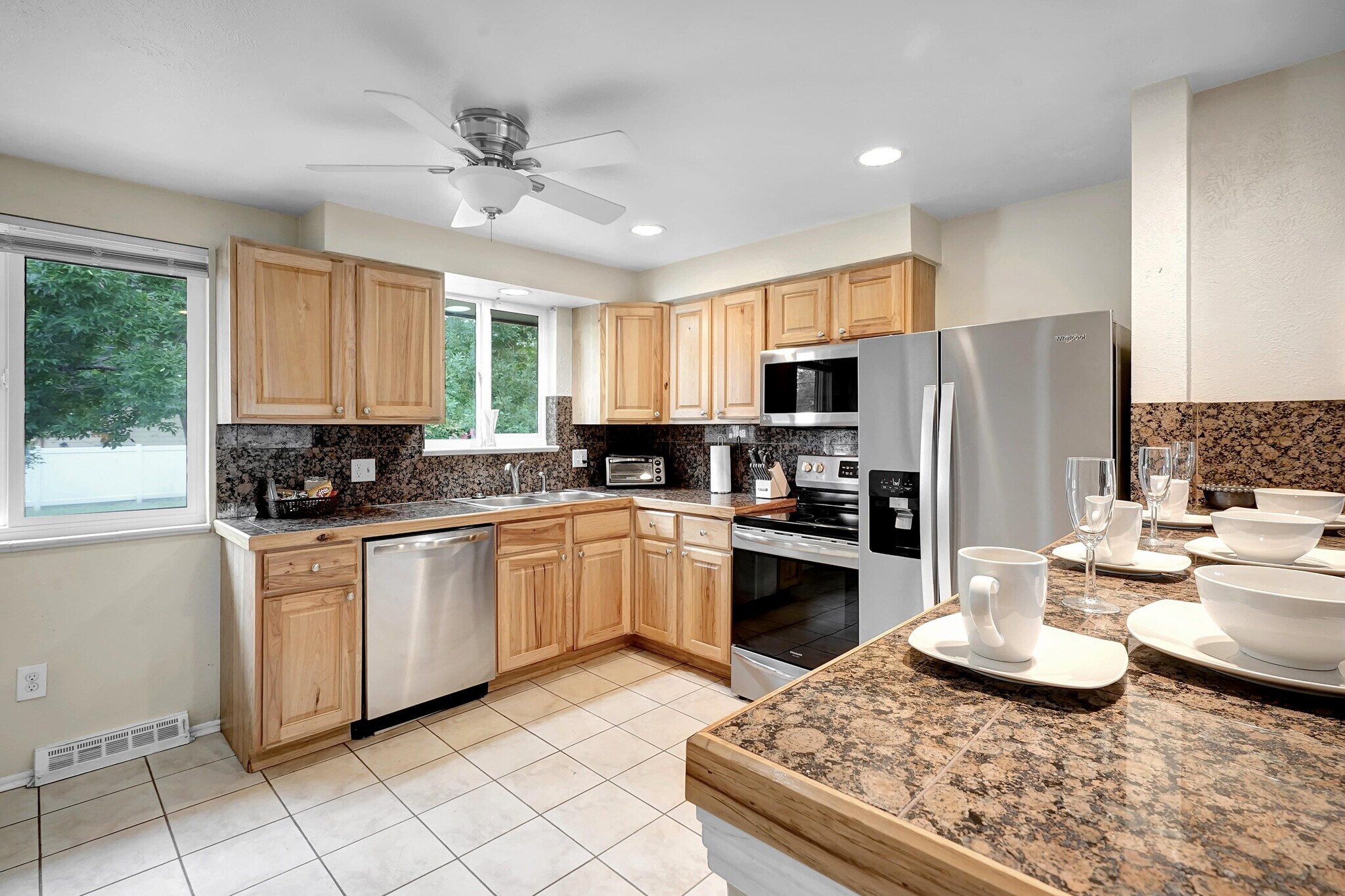 Building Photo - 4620 Holland St