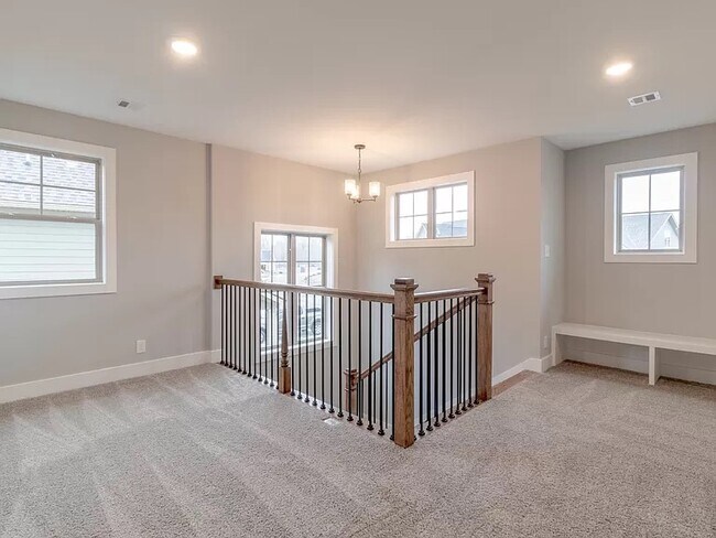 Building Photo - 141 Cottage Ln