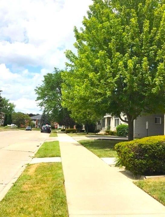 Building Photo - 4840 Briarwood Ave