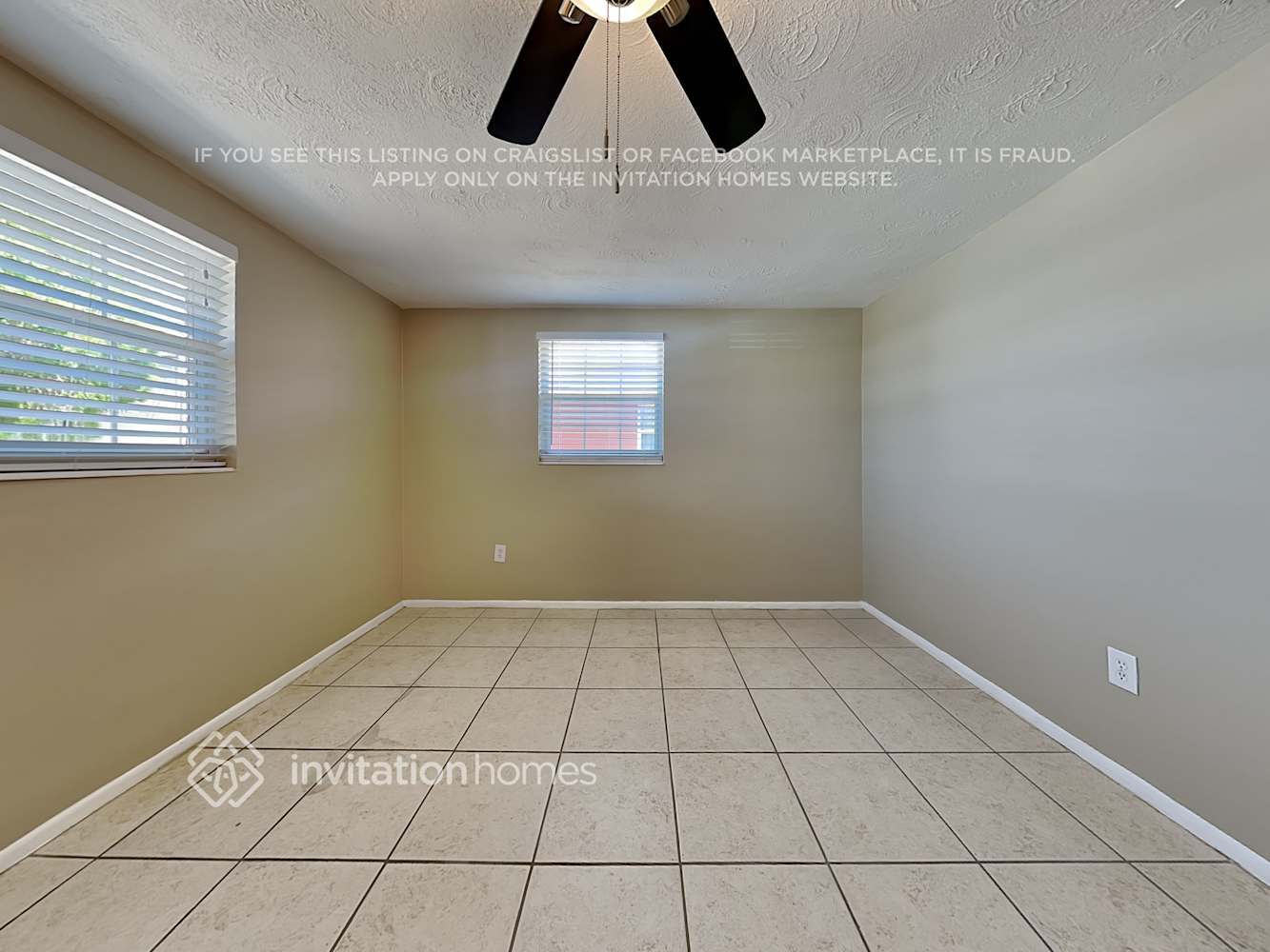 Building Photo - 3402 Eisenhower Dr