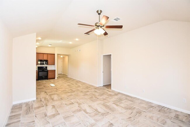 Building Photo - 23818 Willow Haven Dr