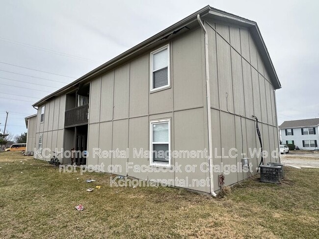 Building Photo - 838 Saddlewood St