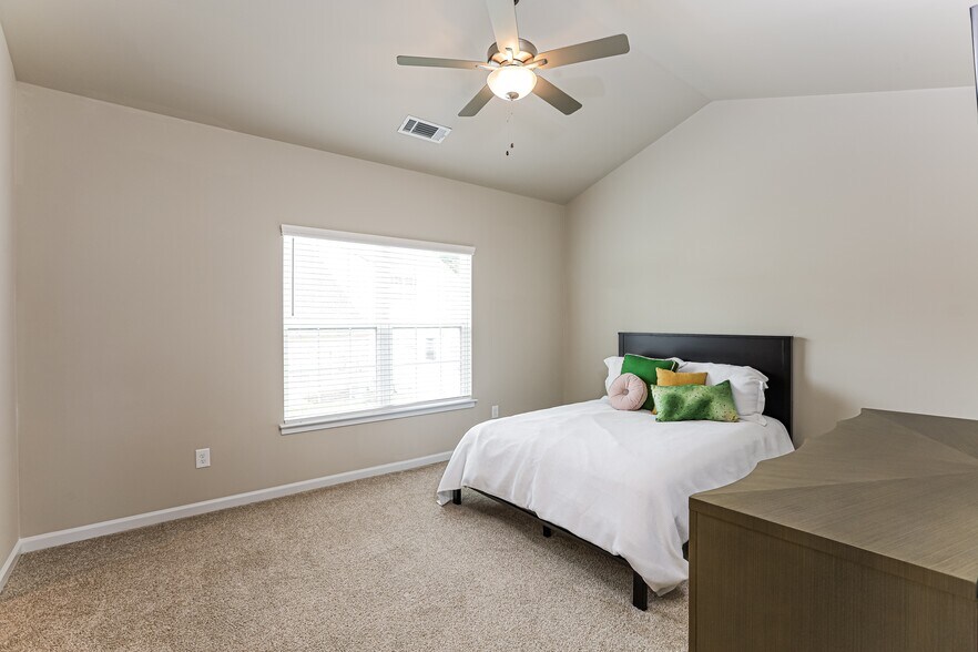 Building Photo - 59 Jackson Ct