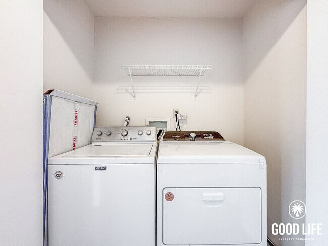 Building Photo - SD: Beautiful 1BD/1BA Condo in San Marcos with Community Pool, Private Balcony & Reserved Parking