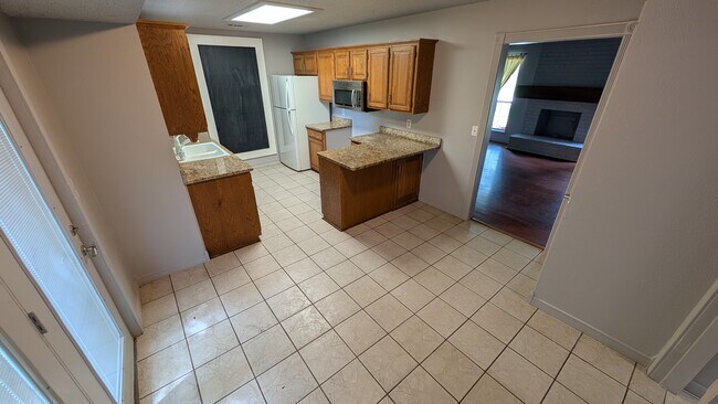 Building Photo - 3065 N Quail Creek Dr