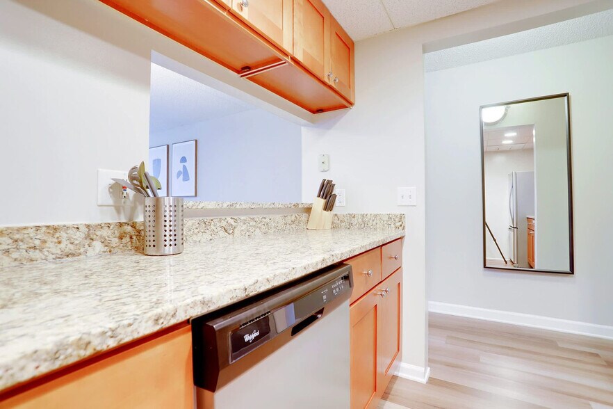 Building Photo - 401 12th St S