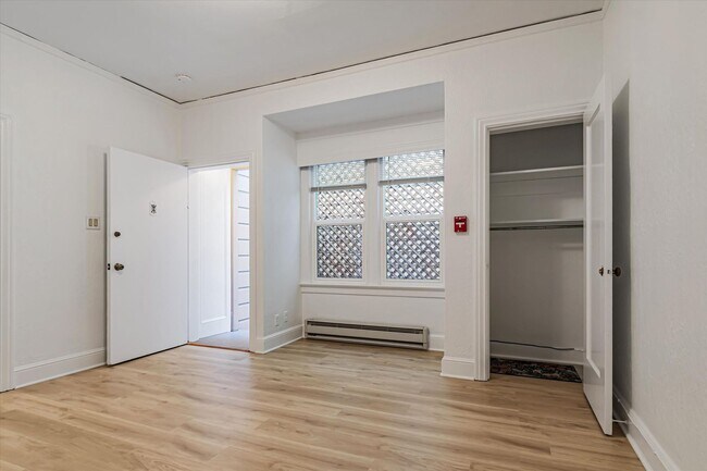 Building Photo - 2957 Fillmore St
