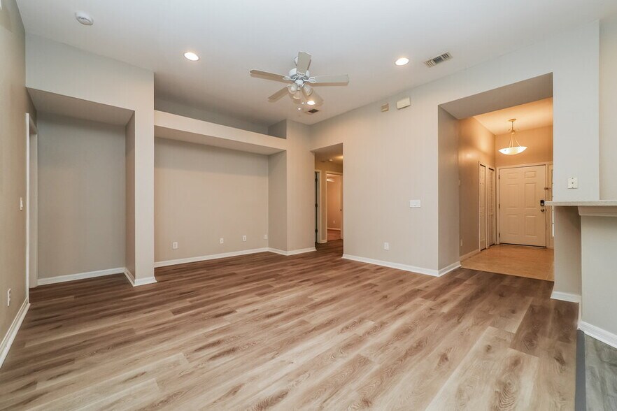 Building Photo - 11008 Laurel Brook Ct