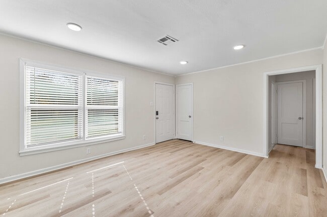 Building Photo - 3817 Lasker Ave