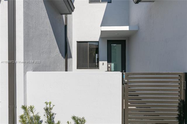 Building Photo - 8321 SW 121st Ter