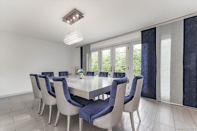 Building Photo - 536 Oxford Rd