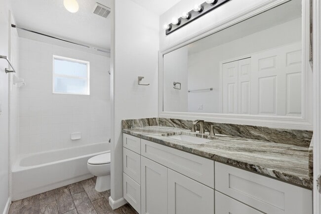 Building Photo - 11479 Brown Quail Ct