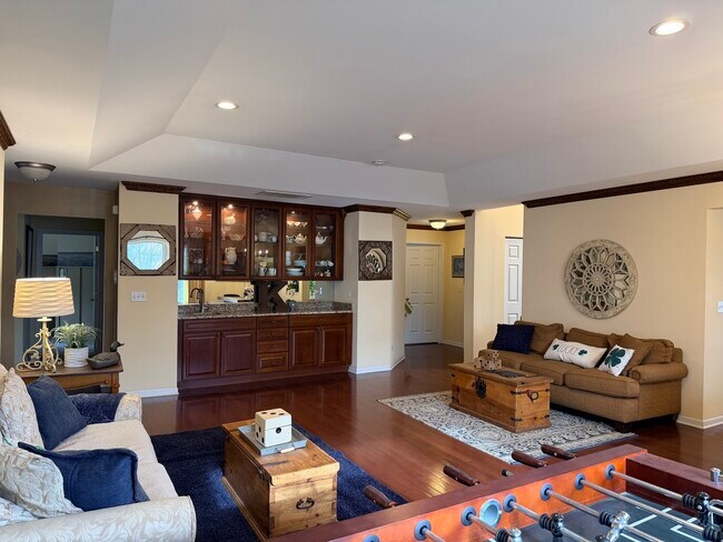 Building Photo - 1804 Crenshaw Cir