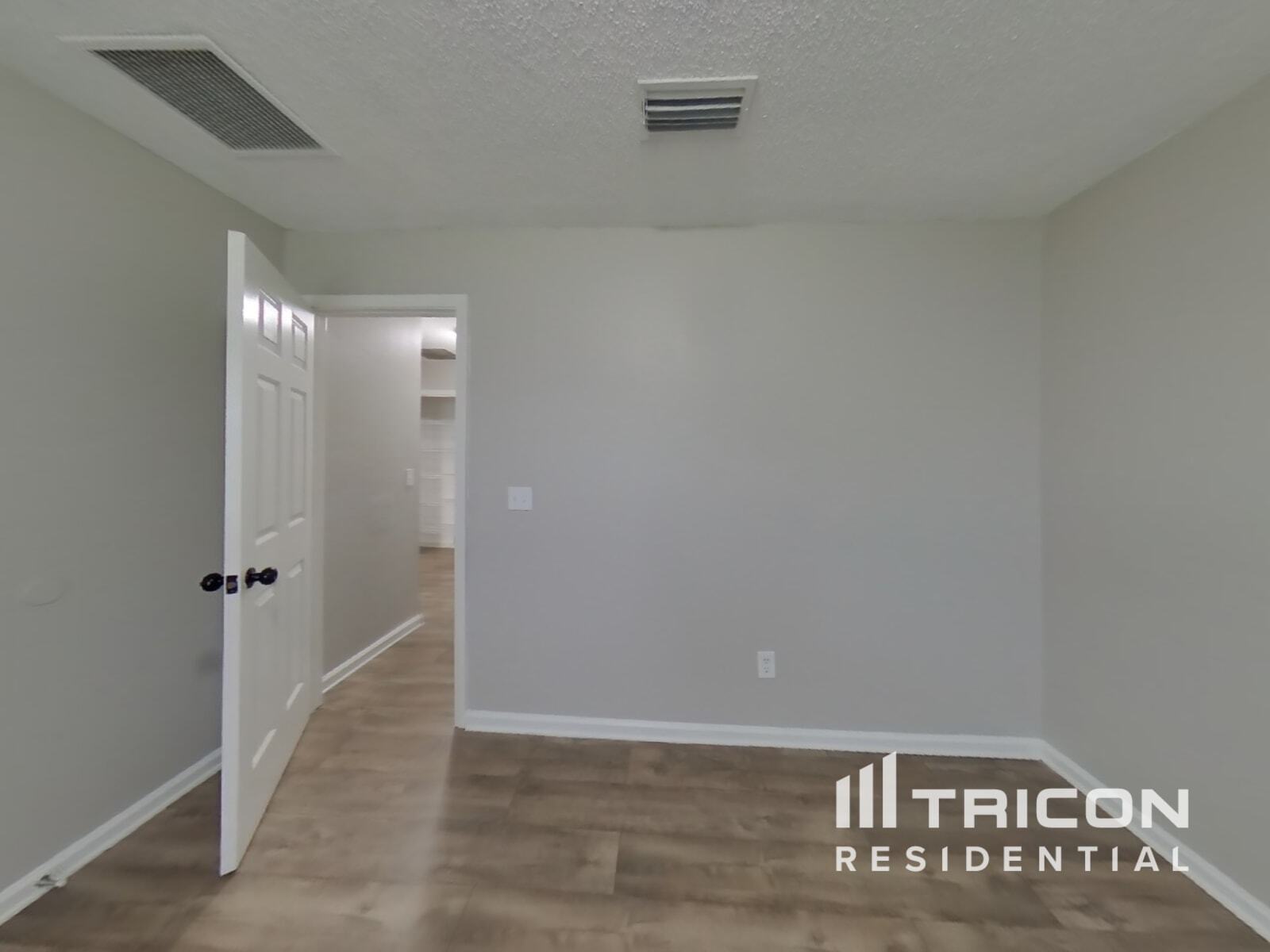 Building Photo - 11507 Otters Den Ct E