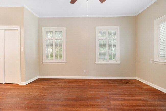 Building Photo - 1253 Magnolia Curve