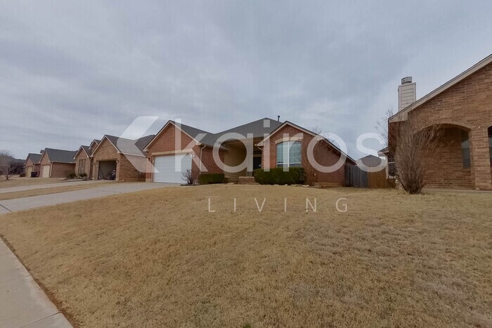 Building Photo - 2421 NW 158th St