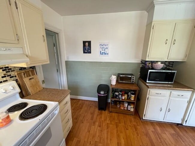 Building Photo - 7305 Harrison Ave