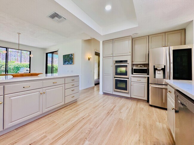 Building Photo - 49435 Ave Club La Quinta