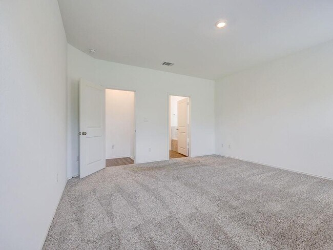 Building Photo - 1629 Brueggerhoff Rd