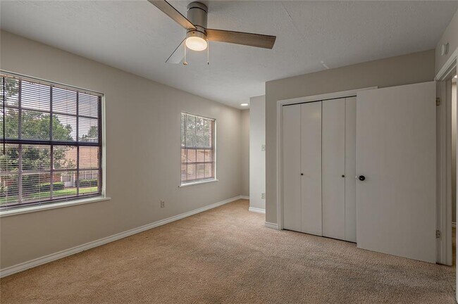 Building Photo - 1401 Ave O
