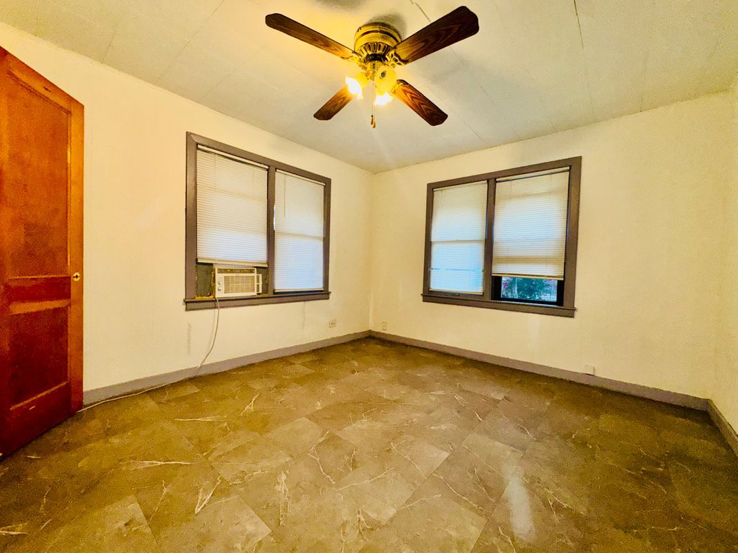 Building Photo - 1601 Redwood Ave