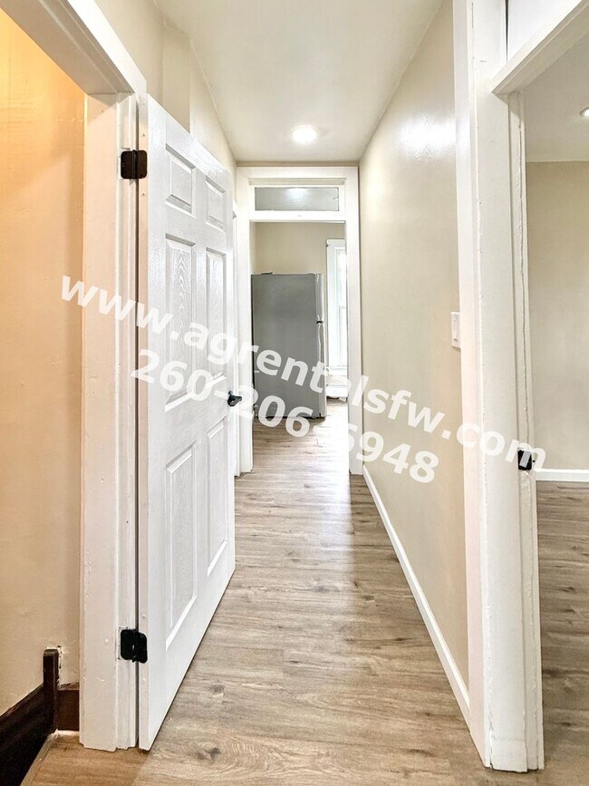 Building Photo - 1829 Broadway