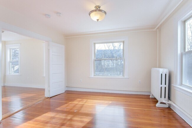 Building Photo - 17 Yuill Cir