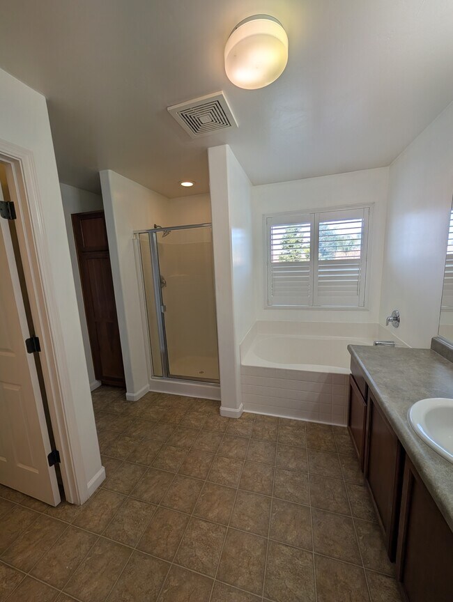 Building Photo - 3200 S Jensen Ct