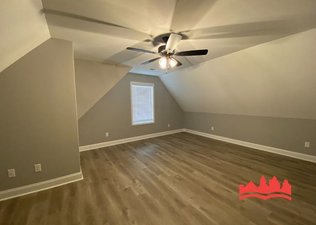 Building Photo - 10000 Messana St