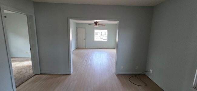 Building Photo - 520 N 21 St - Herrin