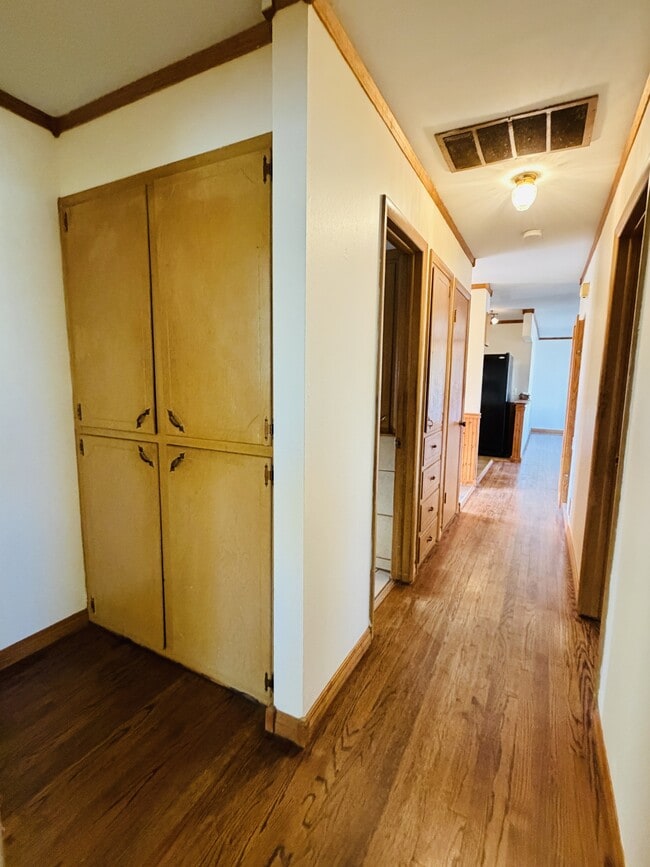 Building Photo - 29 Glenda Dr