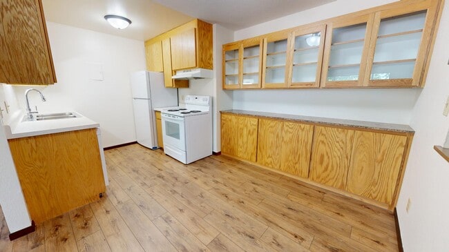 Primary Photo - 3050 Old Hwy 8