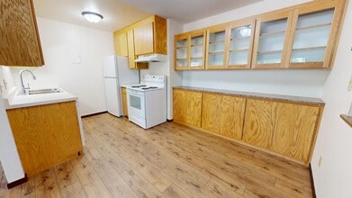 Building Photo - 3050 Old Hwy 8