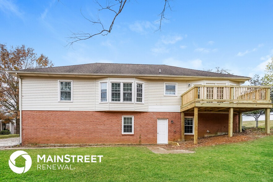 Building Photo - 1011 Coulsons Ct