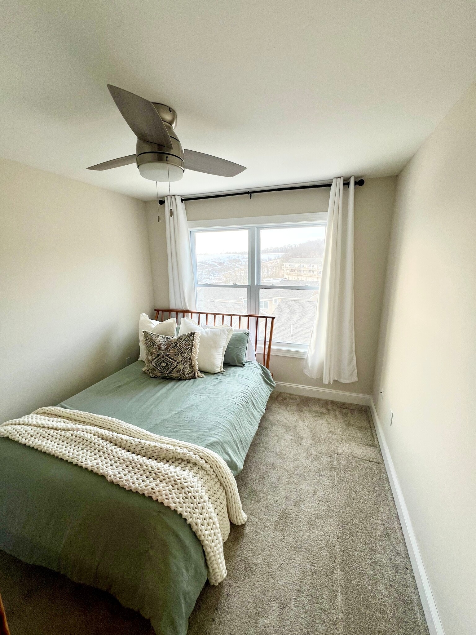 Building Photo - 309 Pasture Ln