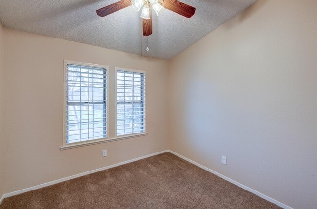 Building Photo - 5455 N Marty Ave