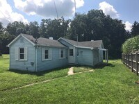 Building Photo - Two Bedroom House - Mont Alto Borough