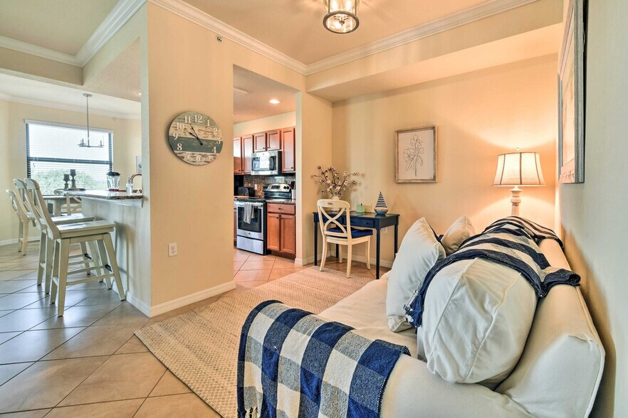 Building Photo - 7121 River Hammock Dr