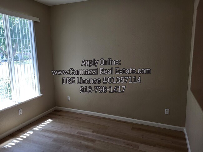Building Photo - 1626 Loon Lake St