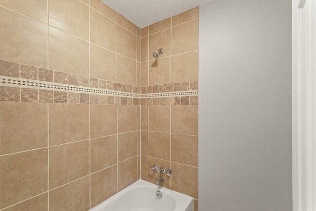 Building Photo - 12322 Wild Pine Dr