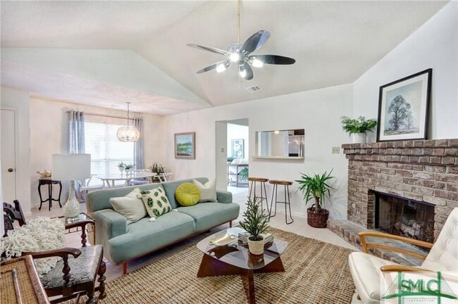 Building Photo - 1401 King George Blvd