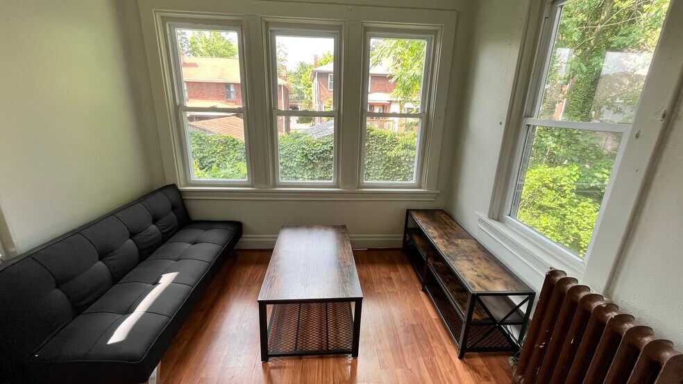 Building Photo - 5847 Nicholson St