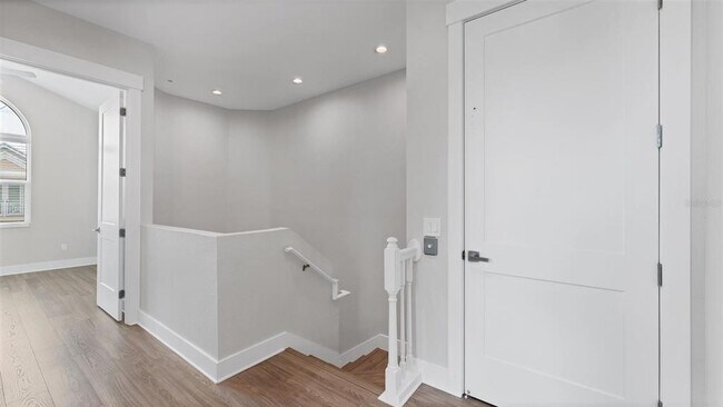 Building Photo - 10395 Coral Landings Ln