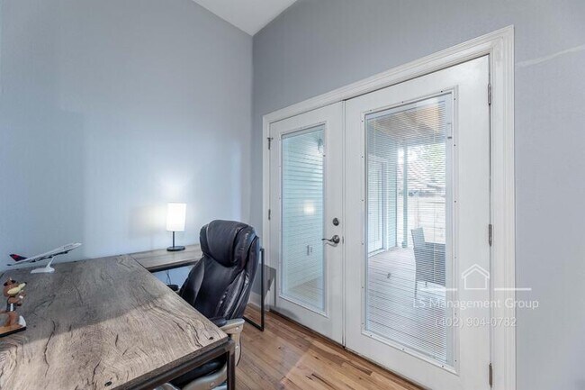 Building Photo - 415 Furnish Ave