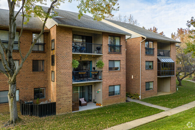 Building Photo - North Green Condominiums