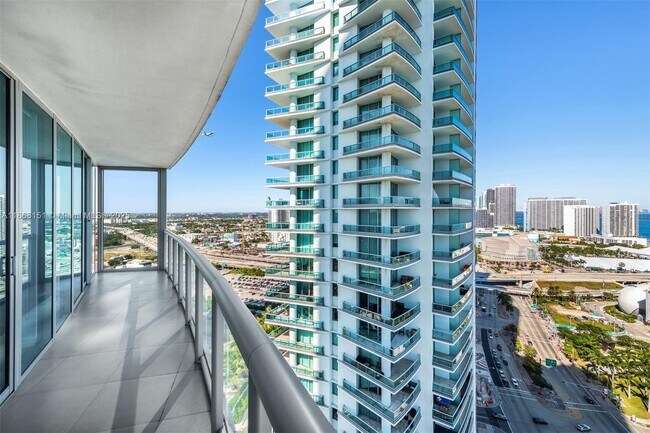 Building Photo - 888 Biscayne Blvd