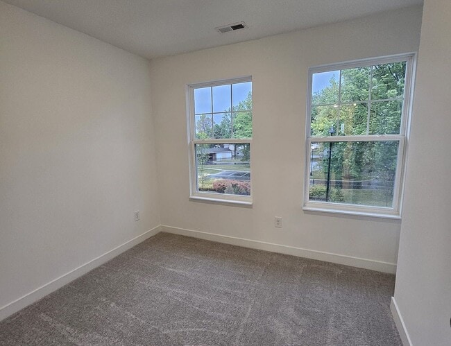 Building Photo - 13805 Gatsby Dr