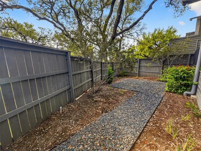Building Photo - 2113 Barbaro Way