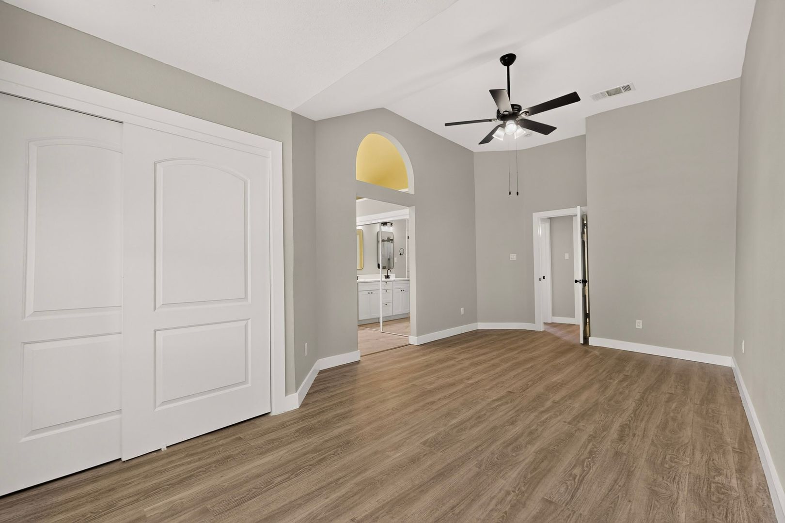Building Photo - 3604 Lily Ln