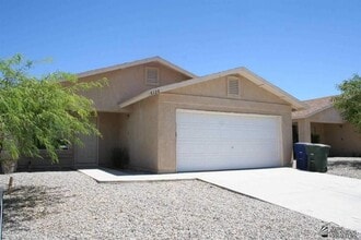 Building Photo - 6126 E 44th St